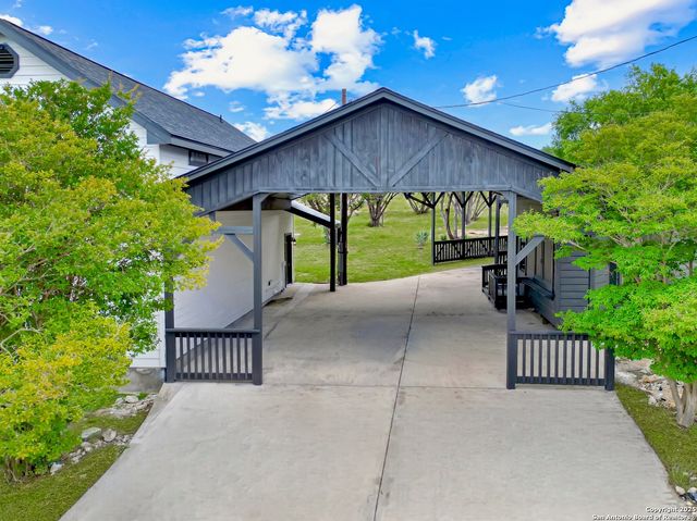 130 Rocky Ranch, Canyon Lake, TX 78133