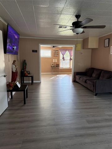 2709 Cedar Drive, La Marque, TX 77568