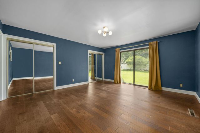 2424 Beverly Place, Columbus, OH 43209
