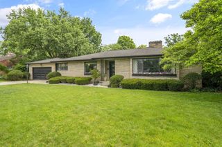 2424 Beverly Place, Columbus, OH 43209