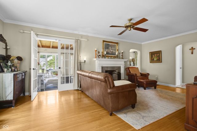 2023 Franklin Street, Columbus, IN 47201