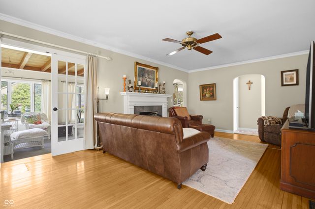 2023 Franklin Street, Columbus, IN 47201