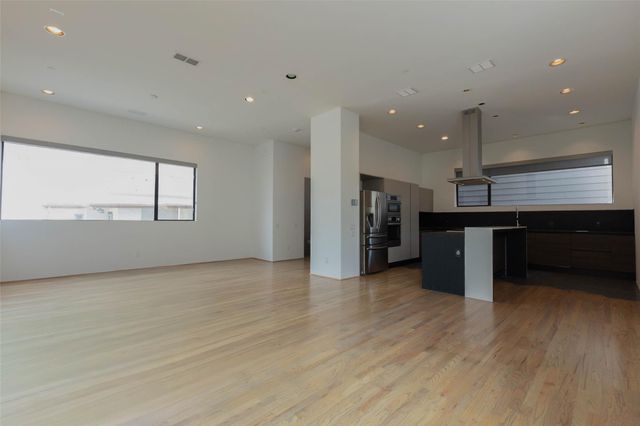1605 Welch Street B, Houston, TX 77006