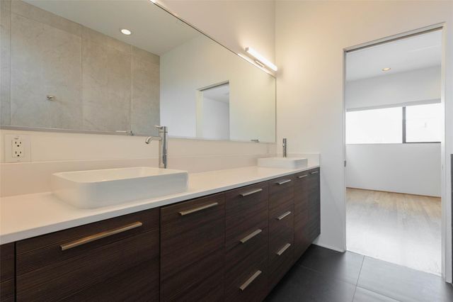 1605 Welch Street B, Houston, TX 77006