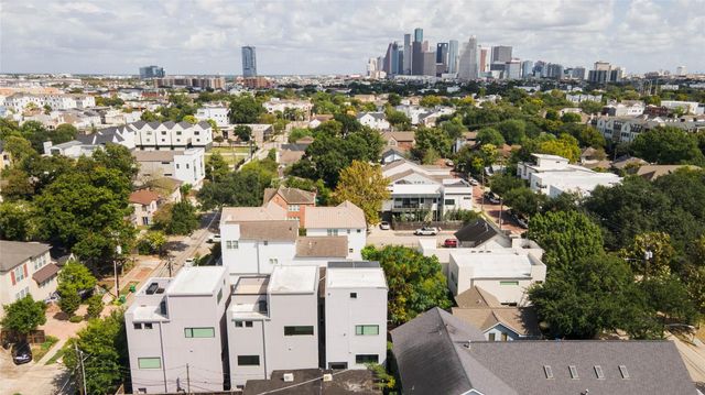 1605 Welch Street B, Houston, TX 77006