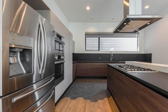 1605 Welch Street B, Houston, TX 77006