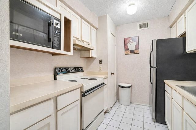 8109 Skillman Street 3010, Dallas, TX 75231