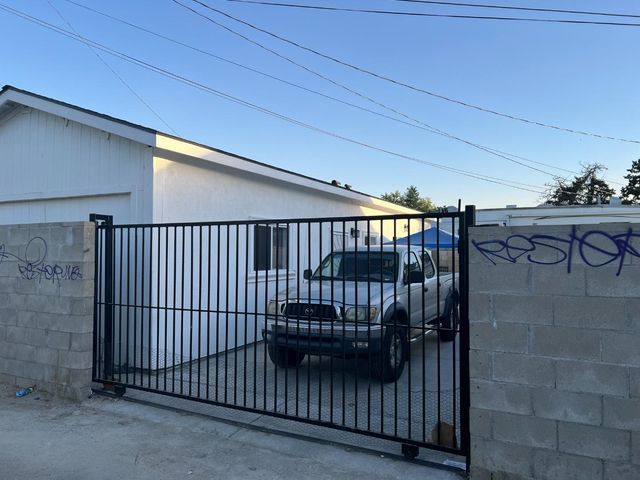 509 King Street, Bakersfield, CA 93305