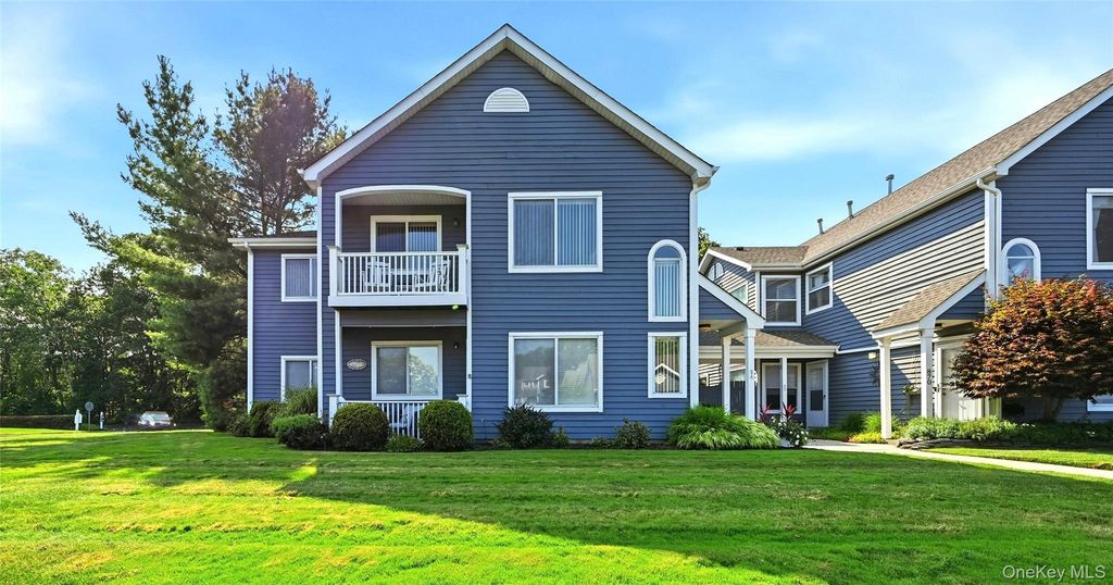 874 Birchwood Park Drive, Middle Island, NY 11953 — photo 3