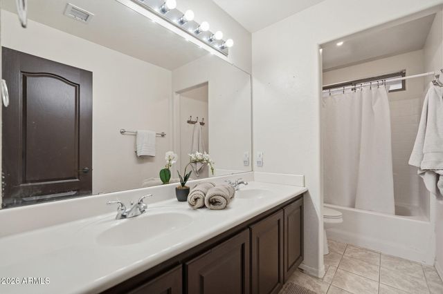 2698 E TEAKWOOD Place, Chandler, AZ 85249