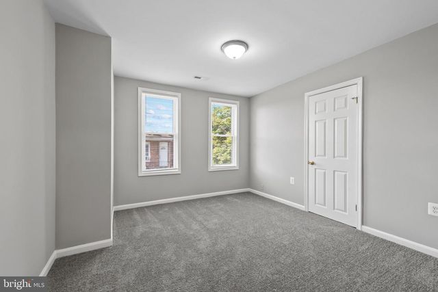425 ILCHESTER AVE, Baltimore, MD 21218