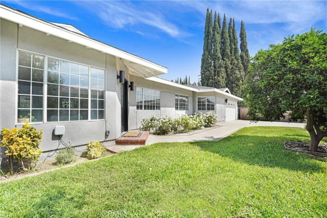 9817 La Rosa, Temple City, CA 91780