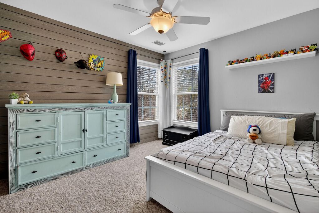 Image 26 of property listing at 1425 Water Edge Drive, Charleston, SC 29492