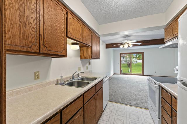 6666 Xerxes Place N, Brooklyn Center, MN 55430