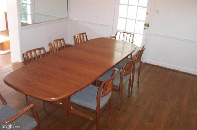9405 LOCUST HILL RD, Bethesda, MD 20814
