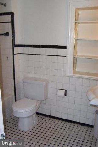 9405 LOCUST HILL RD, Bethesda, MD 20814
