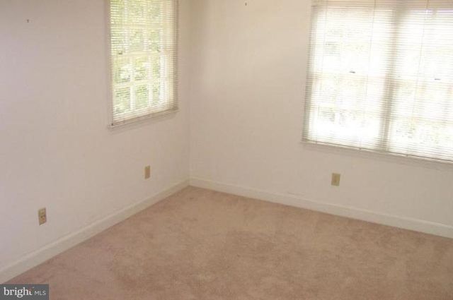 9405 LOCUST HILL RD, Bethesda, MD 20814