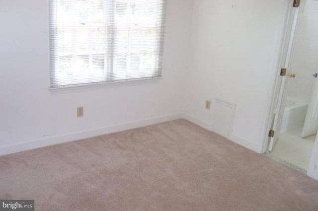 9405 LOCUST HILL RD, Bethesda, MD 20814