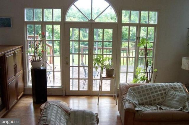 9405 LOCUST HILL RD, Bethesda, MD 20814