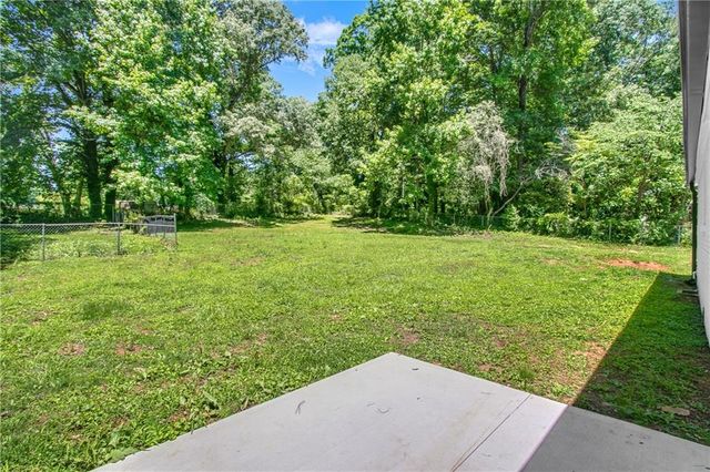 1348 Ridgewood Drive SW, Lilburn, GA 30047