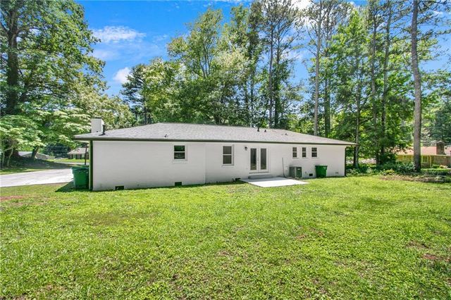 1348 Ridgewood Drive SW, Lilburn, GA 30047