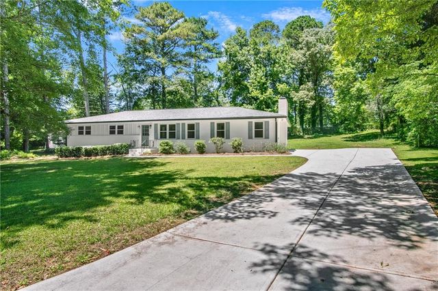 1348 Ridgewood Drive SW, Lilburn, GA 30047