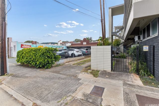 3110 Waialae Avenue, Honolulu, HI 96816