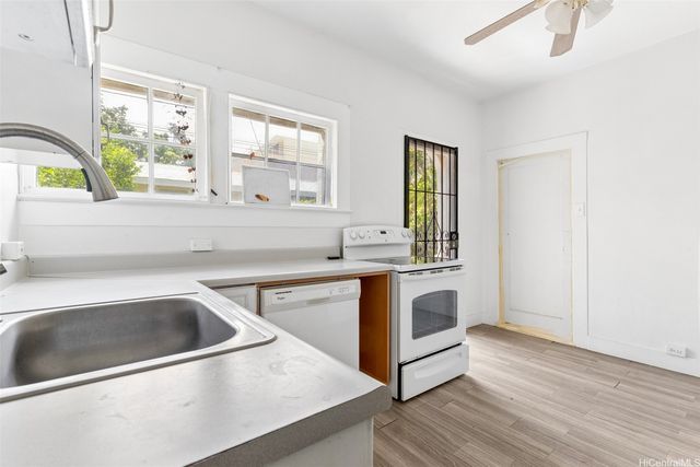 3110 Waialae Avenue, Honolulu, HI 96816