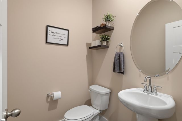 988 Burghley Circle, Greer, SC 29651