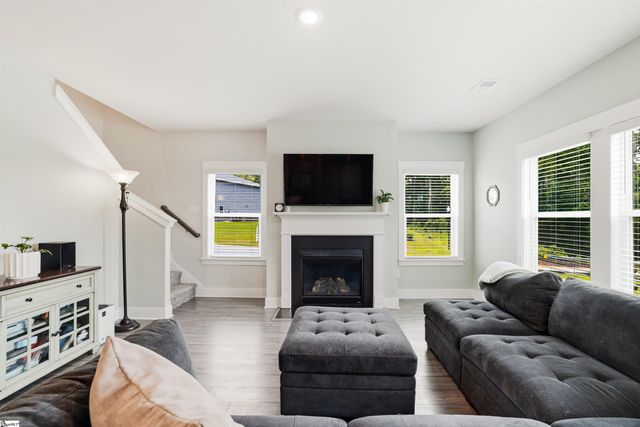 988 Burghley Circle, Greer, SC 29651