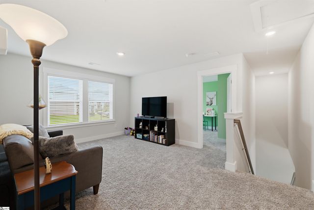 988 Burghley Circle, Greer, SC 29651