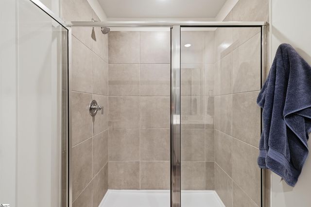 988 Burghley Circle, Greer, SC 29651