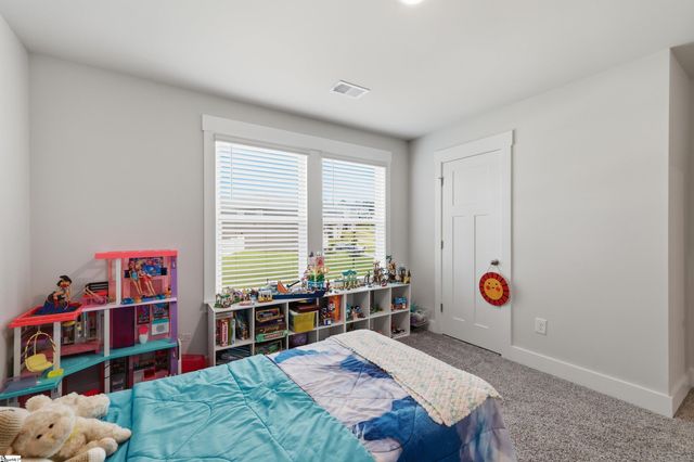 988 Burghley Circle, Greer, SC 29651