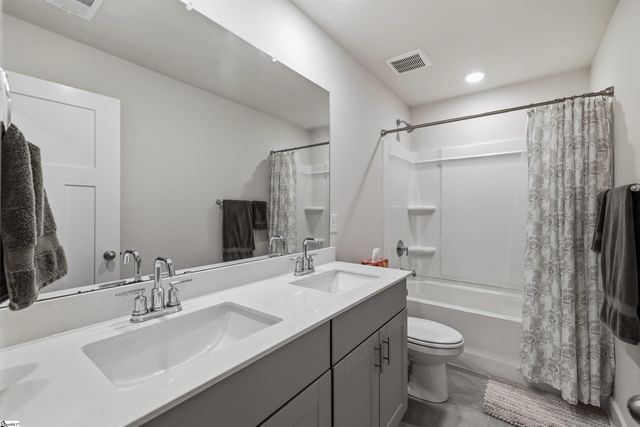 988 Burghley Circle, Greer, SC 29651