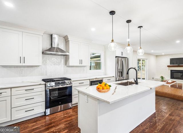 2452 King Arthur Circle NE, Atlanta, GA 30345