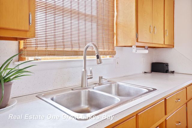 275 W Lynn Street, Saginaw, MI 48604