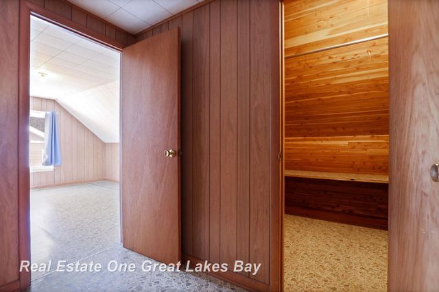 275 W Lynn Street, Saginaw, MI 48604