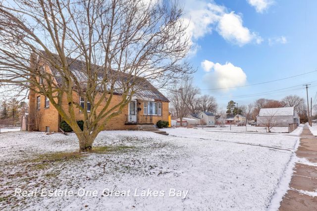 275 W Lynn Street, Saginaw, MI 48604