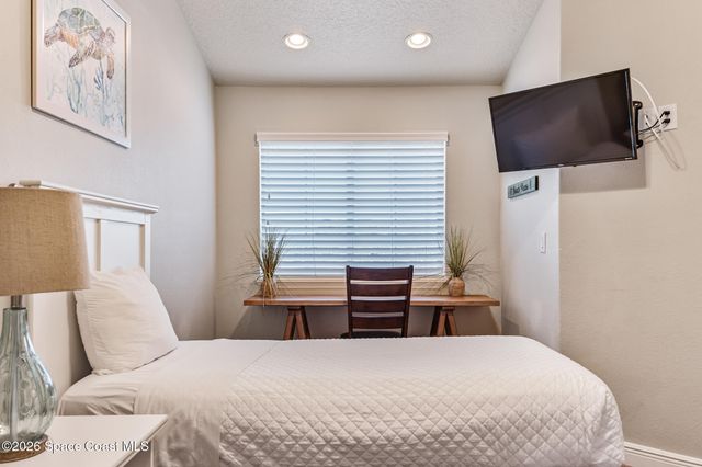 2709 Cutlass Point Lane 102, Merritt Island, FL 32953