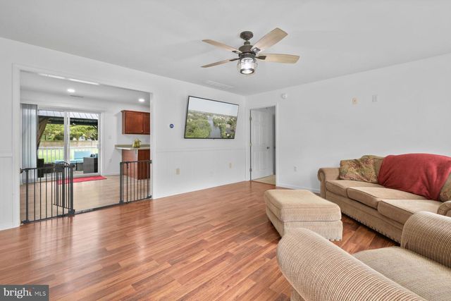 2947 HAZLETTVILLE RD, Dover, DE 19904