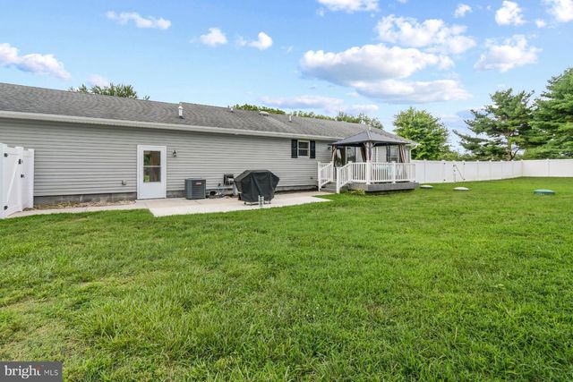 2947 HAZLETTVILLE RD, Dover, DE 19904