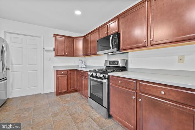 2947 HAZLETTVILLE RD, Dover, DE 19904