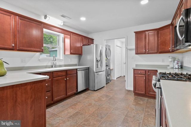2947 HAZLETTVILLE RD, Dover, DE 19904