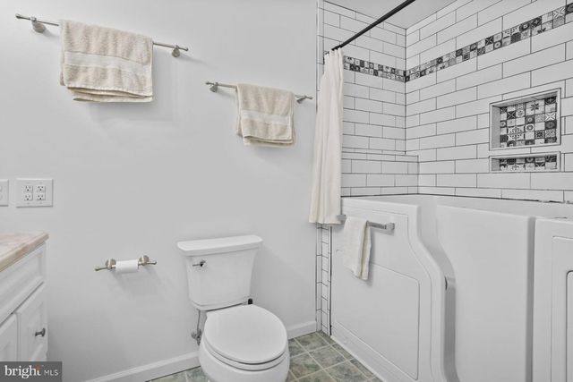 2947 HAZLETTVILLE RD, Dover, DE 19904