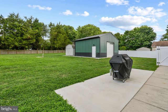 2947 HAZLETTVILLE RD, Dover, DE 19904