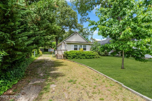 335 Elizabeth Avenue, Toms River, NJ 08753