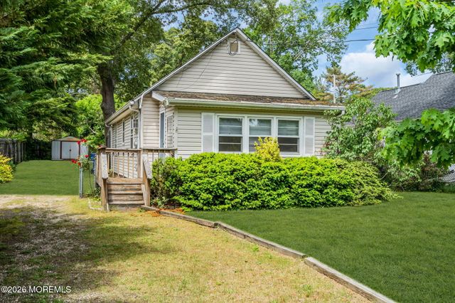 335 Elizabeth Avenue, Toms River, NJ 08753