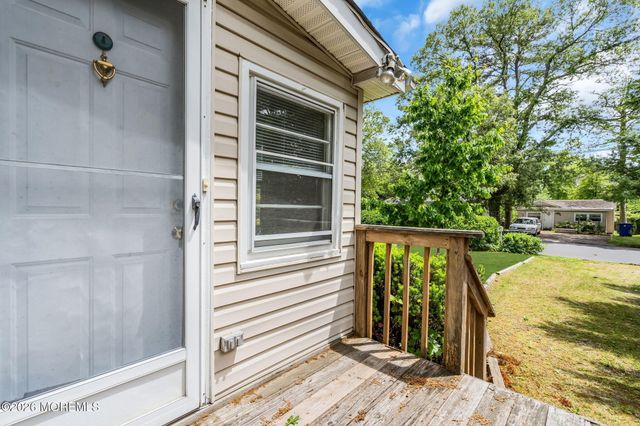 335 Elizabeth Avenue, Toms River, NJ 08753