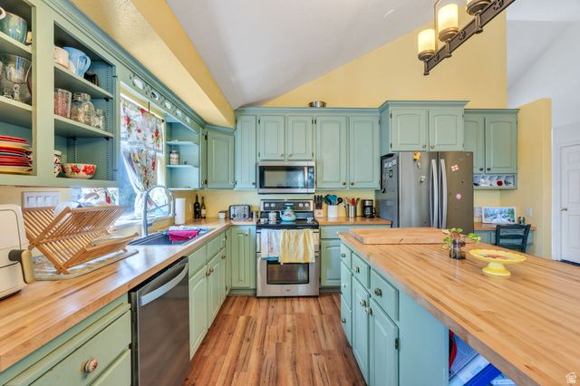 854 E 1170 N, Pleasant Grove, UT 84062