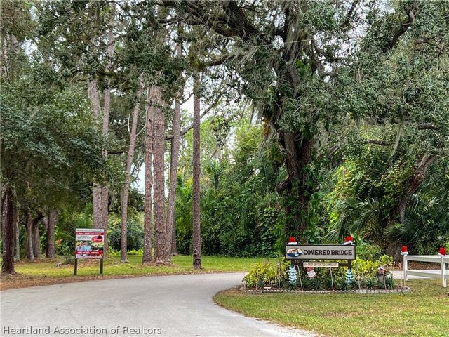 10469 High Grove Avenue, Lake Placid, FL 33852